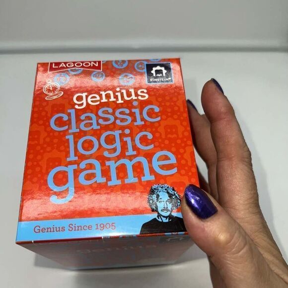 Lagoon Genius Classic Logic Game - Picture 2 of 6